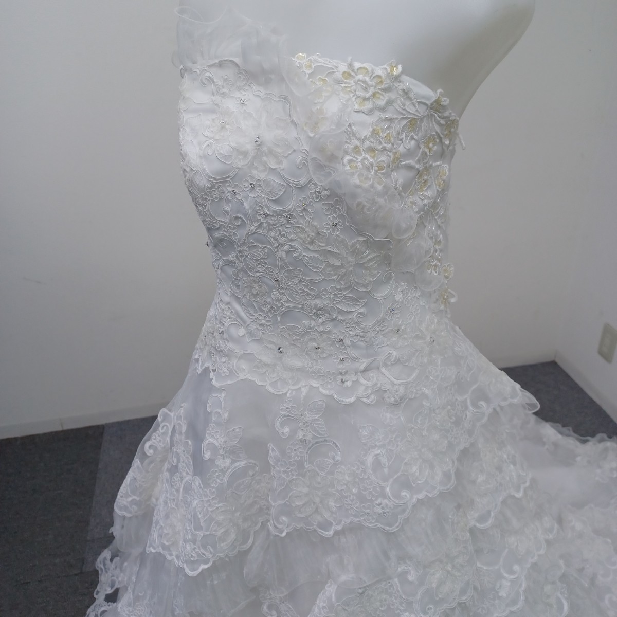  【送料無料】石) カラードレス ⑫ 大きいサイズ 白 ドレス 結婚式 パーティー 衣装 ウエディング ブライダル(240130)_画像3