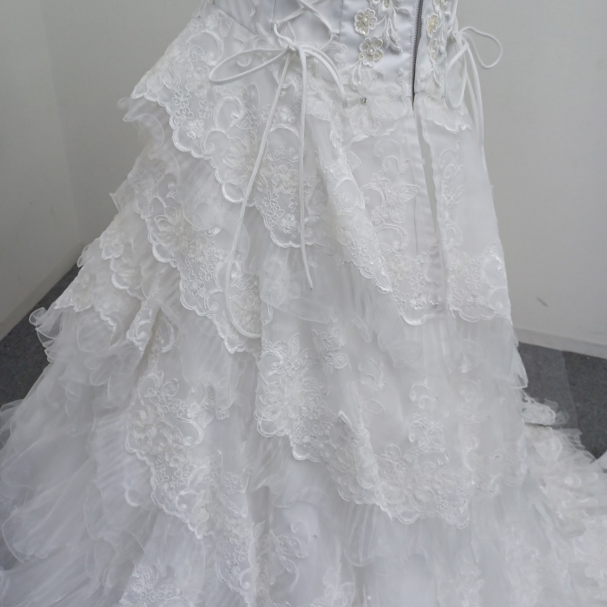  【送料無料】石) カラードレス ⑫ 大きいサイズ 白 ドレス 結婚式 パーティー 衣装 ウエディング ブライダル(240130)_画像6