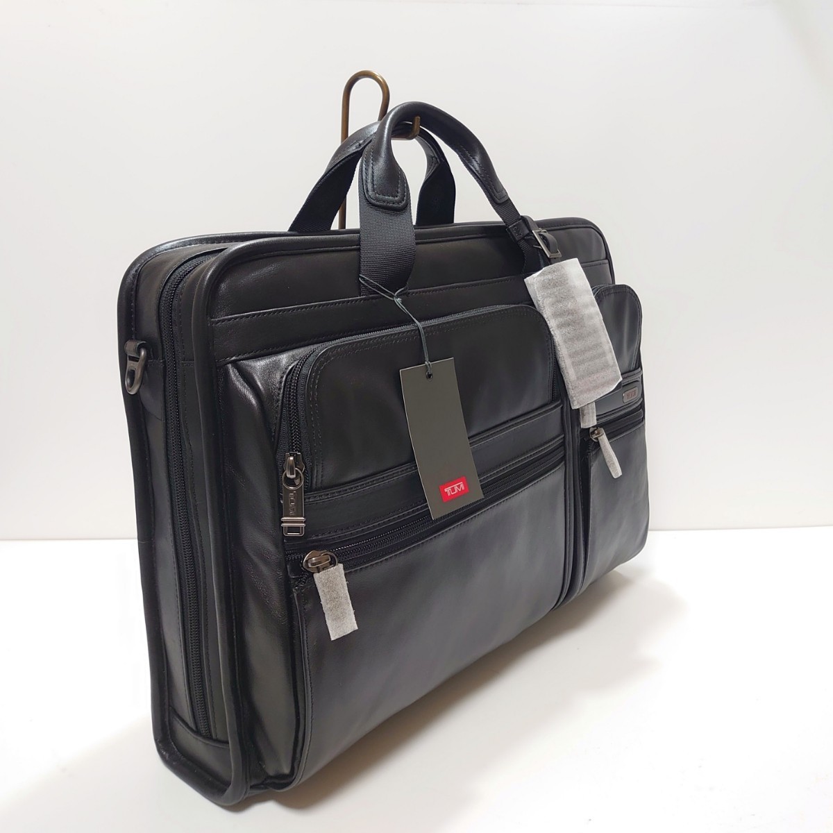 未使用 本革 TUMI トゥミ 2WAY メンズ レザー ビジネスバッグ エクスパンダブル ショルダーバッグ ブリーフケース パソコン収納 書類かばん_画像6