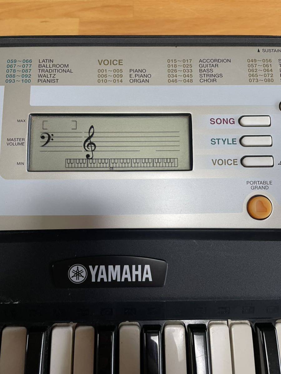 YAMAHA 電子キーボード ヤマハ楽器　　PSR-E203 ピアノ　初心者、お子様にもおすすめ　持ち運べる大きさ、軽さ_画像2