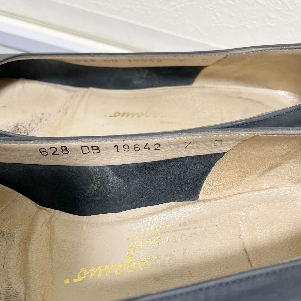Salvatore Ferragamo イタリア製 サルヴァトーレフェラガモ 靴 7 日本（24.0） ネイビー 現状保管品_画像3