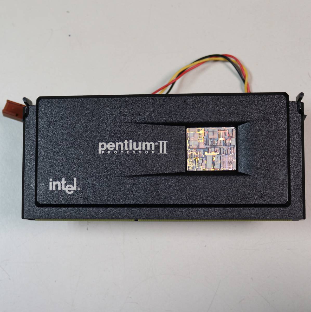 ★ Intel Pentium Ⅱ　インテル　CPU　 「 80523PX333512 SL2KA 」　動作未確認　★_画像2