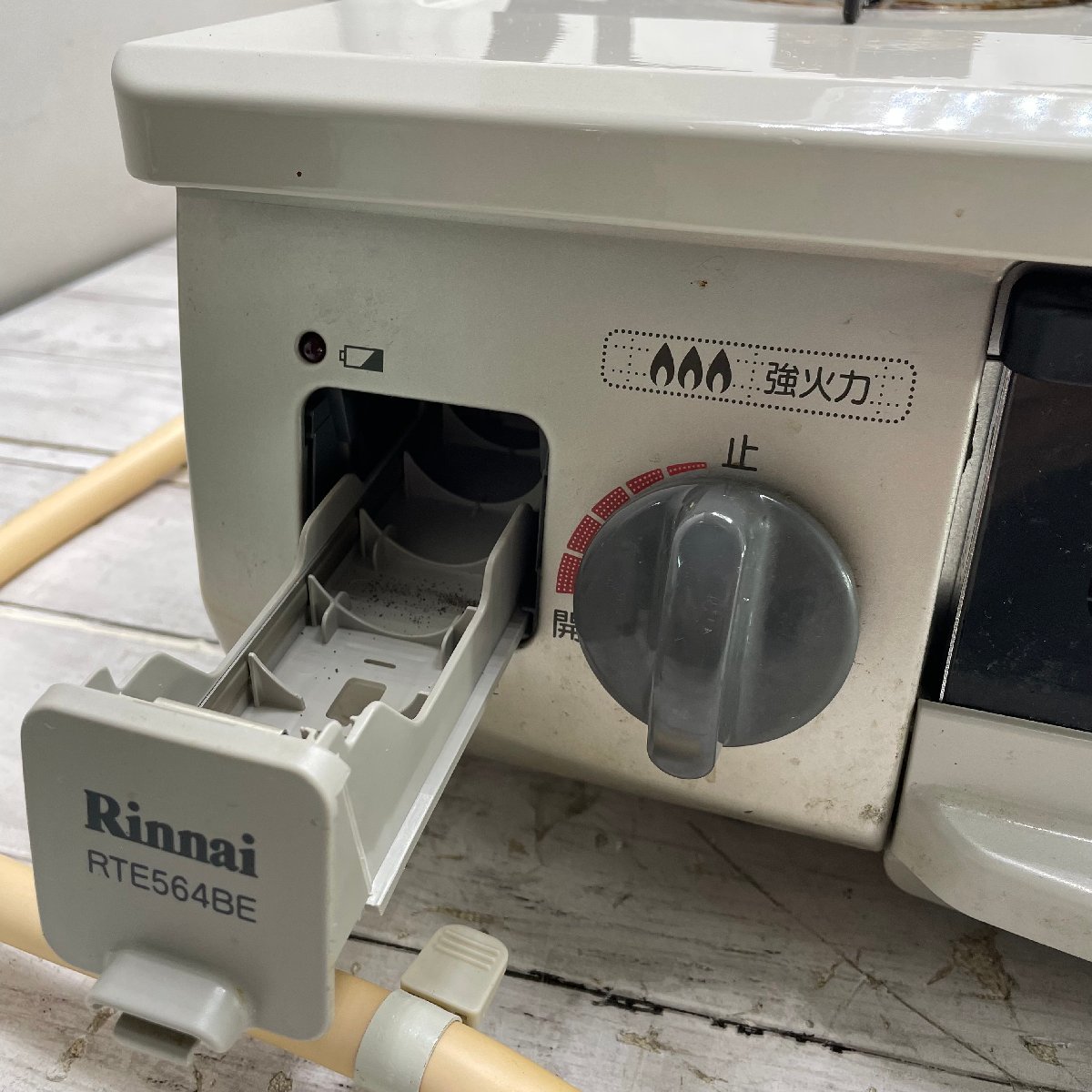 ∞OG∞ リンナイ 都市ガスコンロ 2018年製 RTE564BEL 中古品 2口 ガステーブル Rinnai グリル付き 消火機能 据え置きタイプ ∞T-231103_画像6