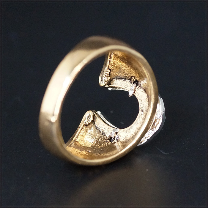 [RING] Antique Gold & Silver Plated U字型 馬蹄 蹄鉄 & 四つ葉のクローバー 幸運 ラッキー アイテム デザイン 15mm ワイド リング 20号_画像5
