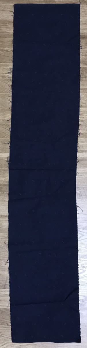 ハンドメイド★ 生地★はぎれ★紺色★赤&白のとんぼ柄★約22×110cm★和小物★裏表使用可能_画像2