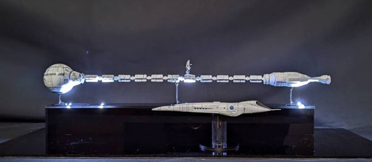 2001年宇宙の旅　1/350 XD-1ディスガバリー号＆オリオンⅢ　メビウスモデル　電飾完成品_画像4