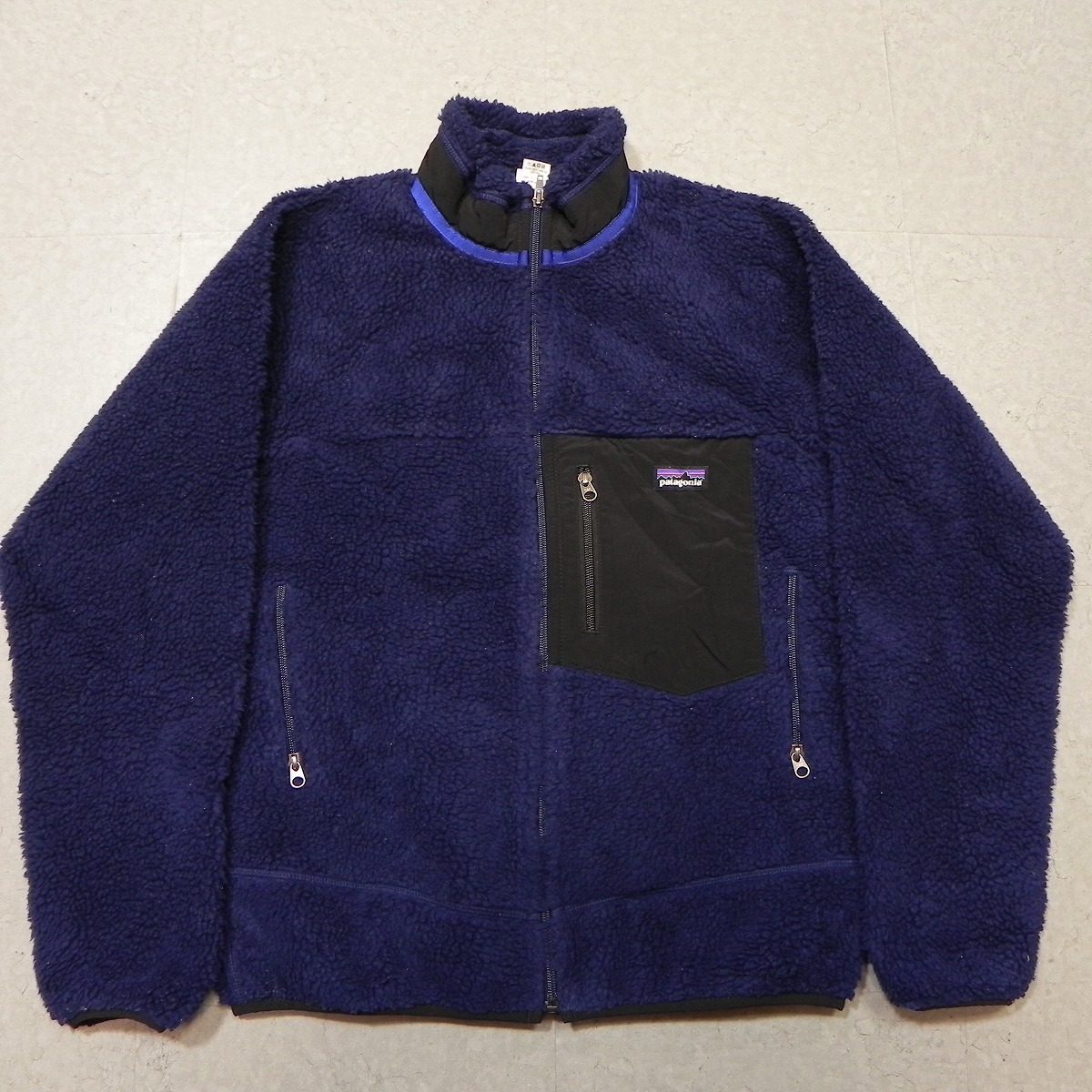 【人気】古着 patagonia パタゴニア クラシック レトロX フリースジャケット S カーディガン フルジップ 23055FA14 紺 ネイビー ★h_画像1