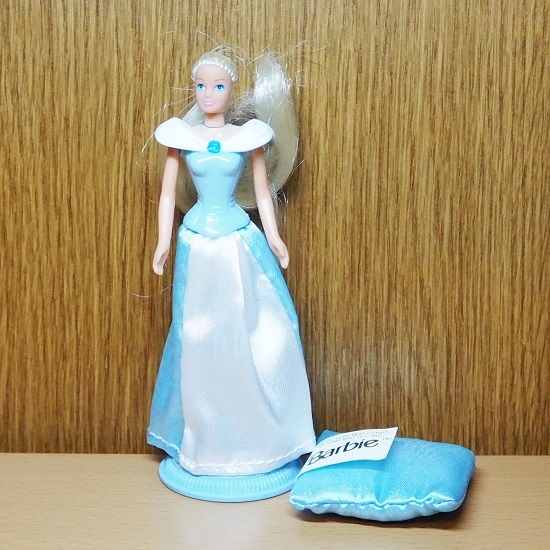  Barbie figure Mattel blue dress cushion McDonald's McDonald\'s Barbiemi-ru toy 1999 happy set 