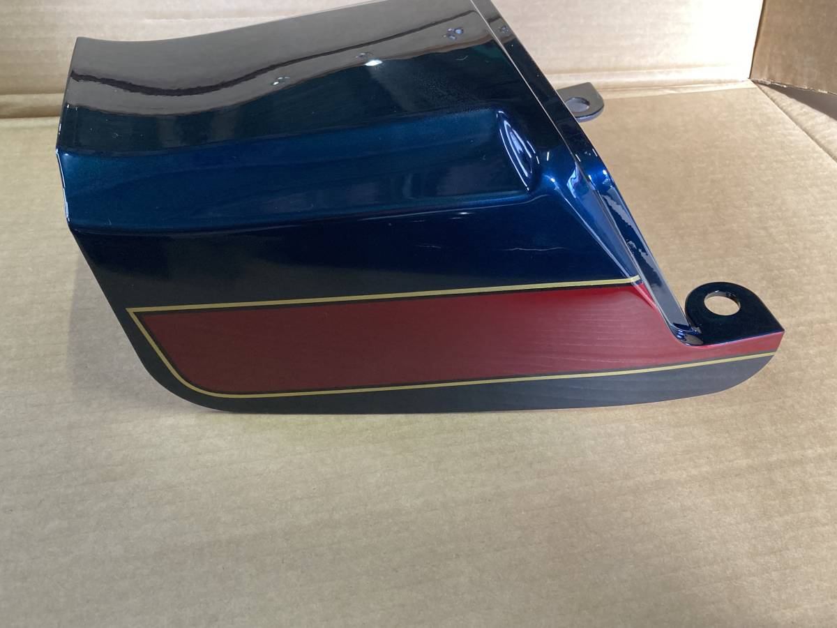 Z400FX E4 ルミナスガンブルー　 テールカウル　サイドカバー　新品　塗装後未使用　_画像3