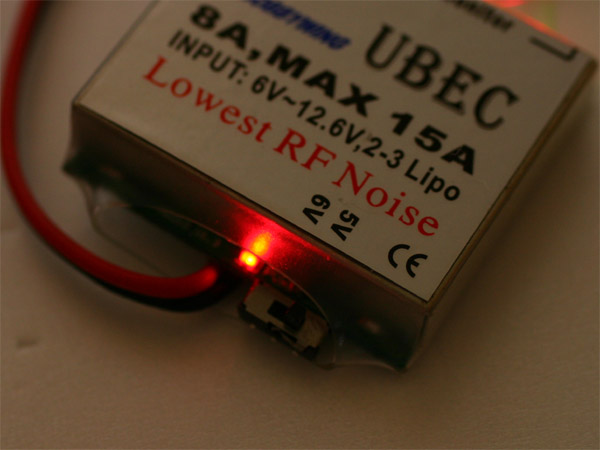 受信機・サーボ用の電源に最適です UBEC-8A◇警告LED付き_画像3