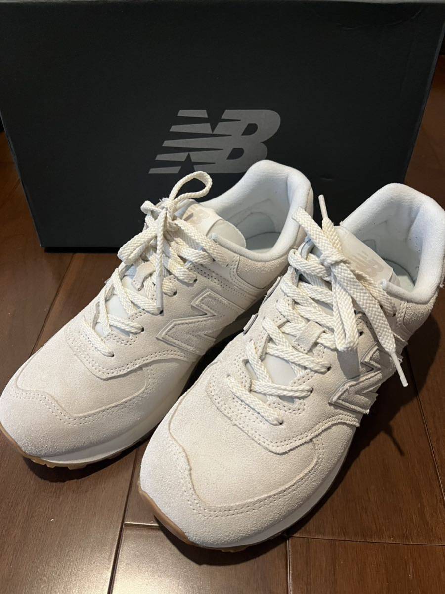 送料無料！　ニューバランス new balance u574nww オフホワイト　26.5cm 使用数時間！　ほぼほぼ新品　正規店購入(^^)。_画像1