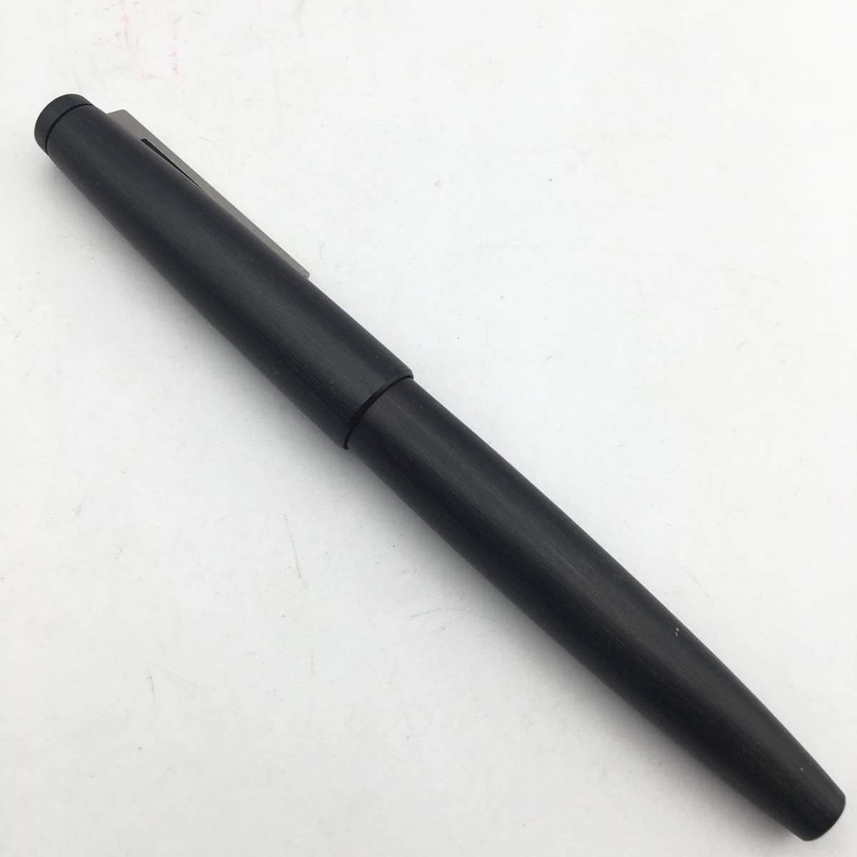 ★D11268/LAMY ラミー/万年筆/2000/木目調/ブラック×シルバー/筆記OK_画像3