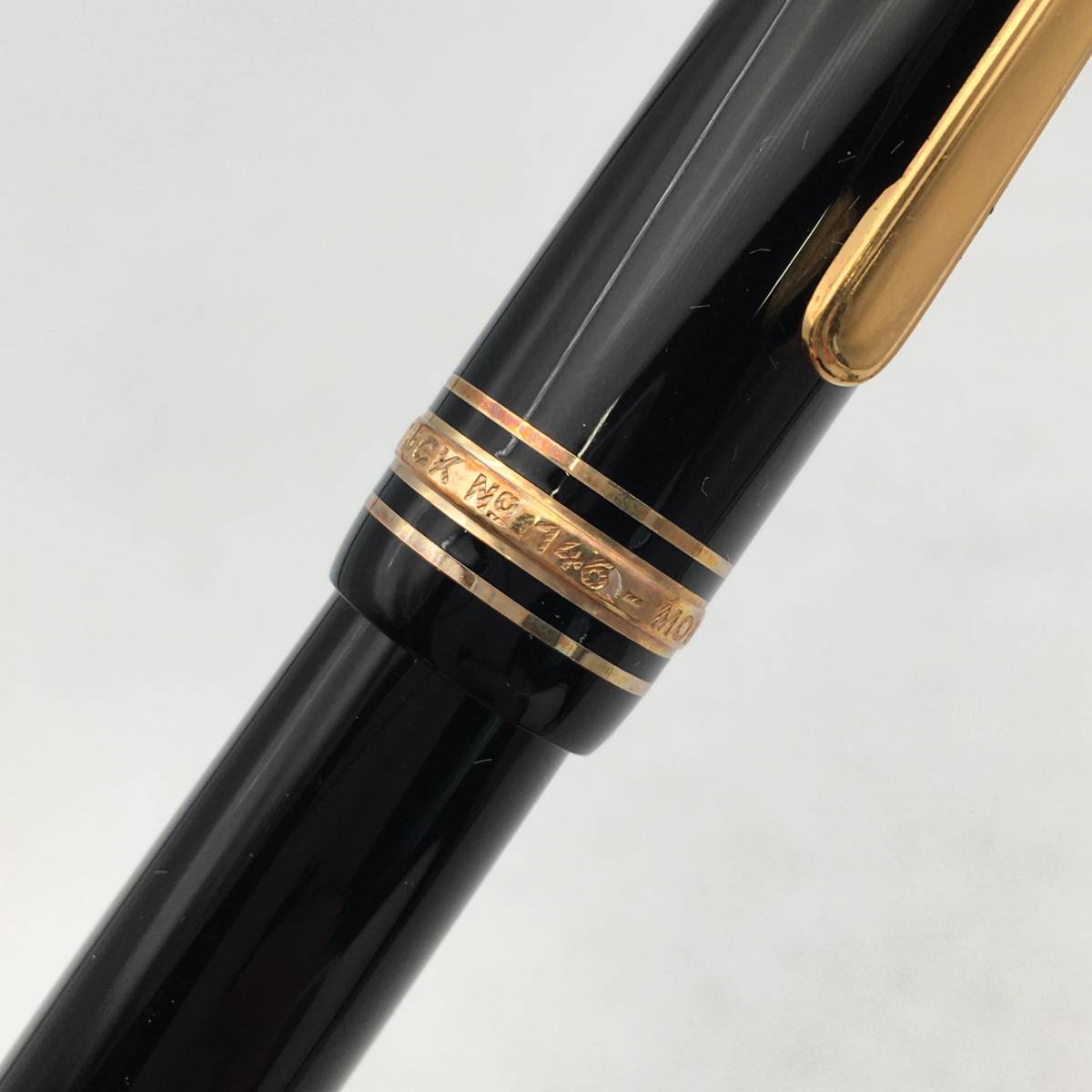 ★D12209/MONTBLANC モンブラン/万年筆/マイスターシュテュック №146/ペン先 4810 14C 585/ブラック×ゴールド/箱付_画像6