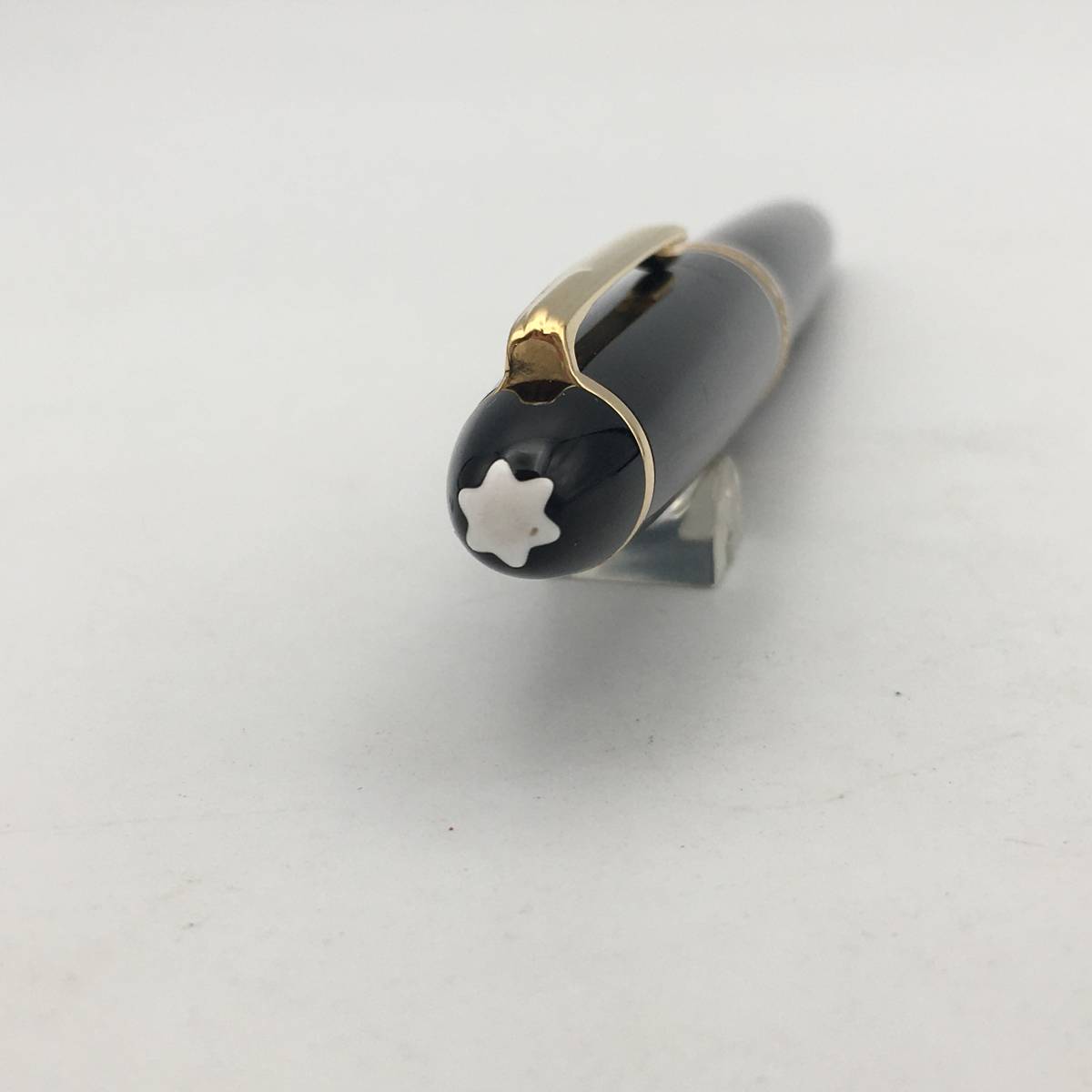 ★D12182/MONTBLANC モンブラン/万年筆/マイスターシュテュック №146/ペン先 4810 14K 585/ブラック×ゴールド_画像2