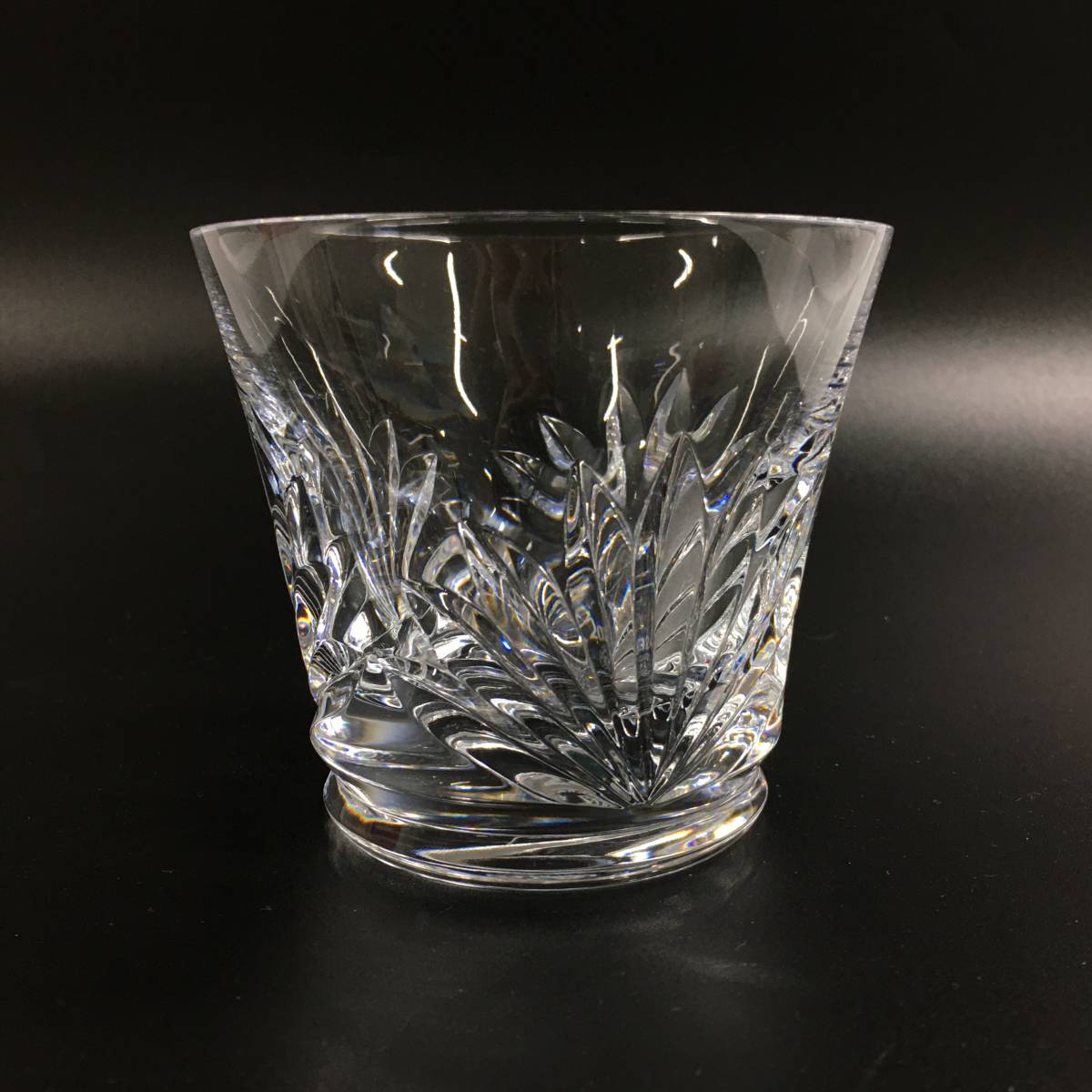 ★E01339【未使用保管品】Baccarat バカラ/イヤータンブラー/ロックグラス/2024/ルテシア/高さ 約8.4㎝/クリスタルガラス/箱付_画像2