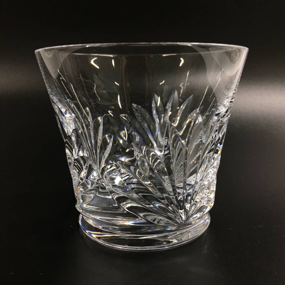 ★E01339【未使用保管品】Baccarat バカラ/イヤータンブラー/ロックグラス/2024/ルテシア/高さ 約8.4㎝/クリスタルガラス/箱付_画像4