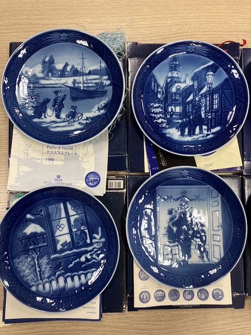 T#11174　ROYAL COPENHAGEN ★ロイヤルコペンハーゲン イヤープレート1989-1991　1993-1996　1998-2001計11枚　箱付き未使用_画像1