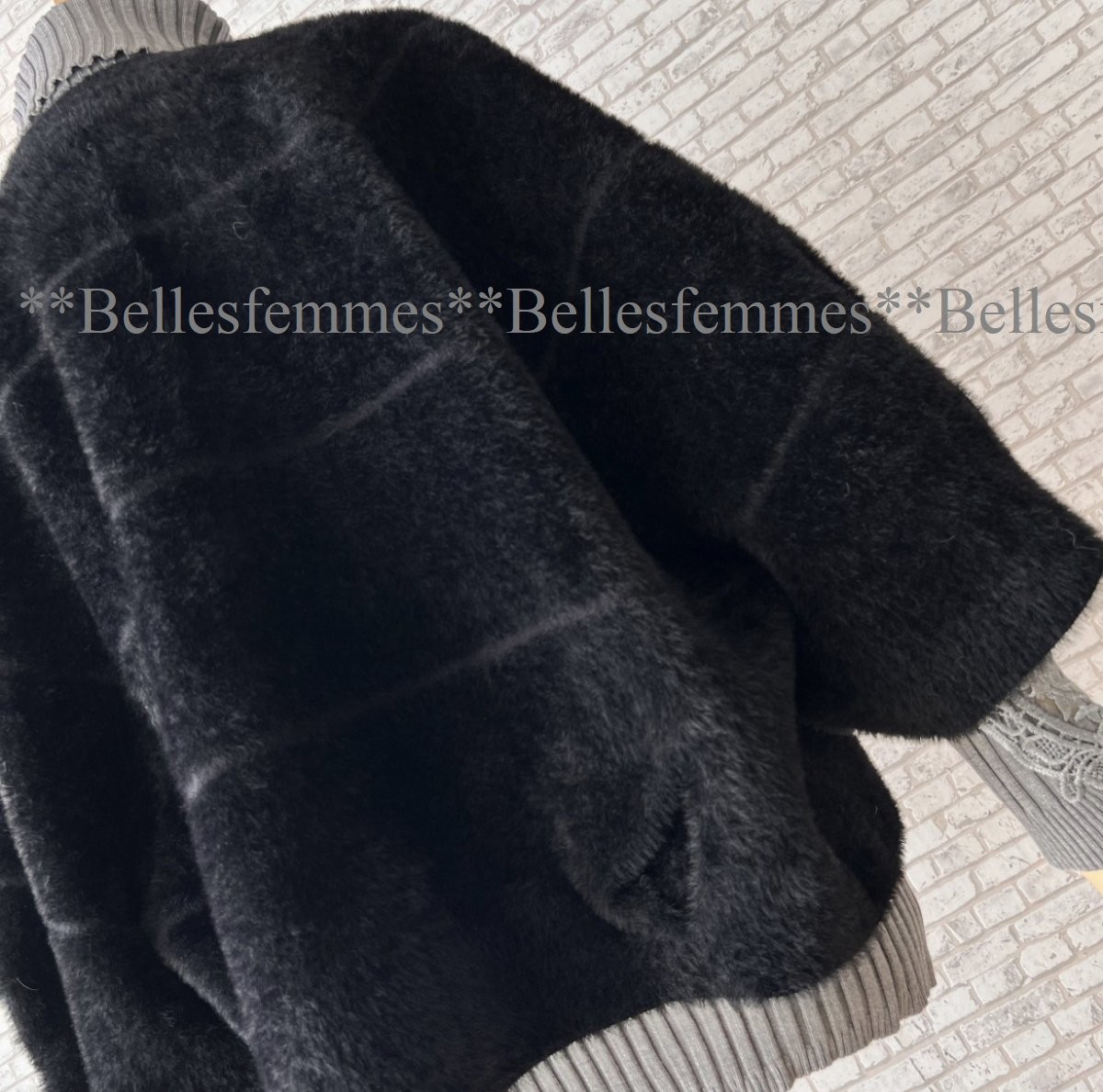 ★Belles*★新品M～L*上品マダム*ブローチ付*暖かウール混*ゆったり*ポワン袖*ふわふわシャギーニットカーディガンジャケット*119黒*TRUBE_画像7