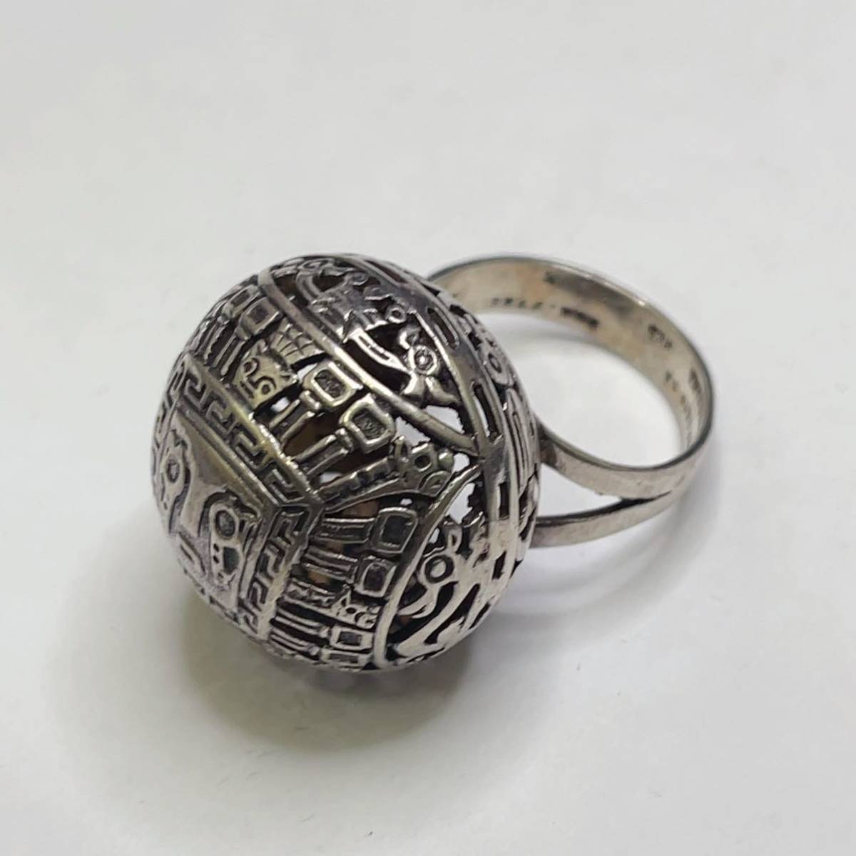 ヴィンテージ ペルー製 シルバー 刻印有り インカ神話創造神 ドームリング 指輪 サイズ 19号_画像3