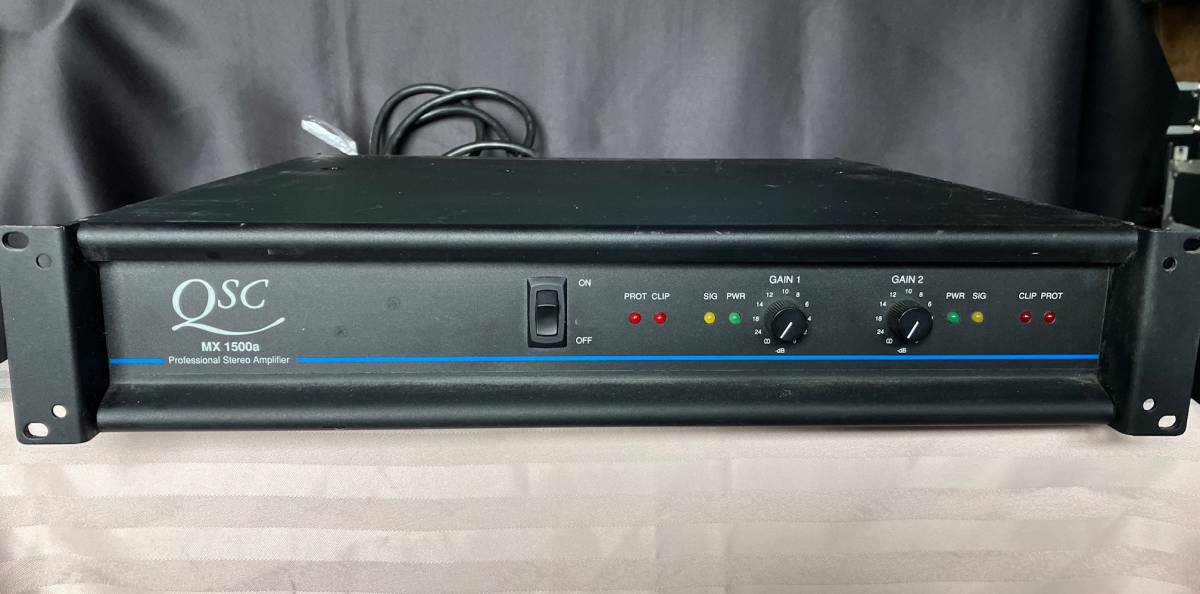 音響用パワーアンプ　QSC MX1500a 中古品です。　_画像1