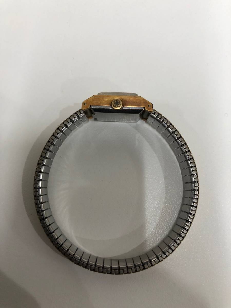 中古（可動品）OMEGA DE VILE レディース腕時計　合金　5EH52　蛇腹ベルト　ゴールド　ヴィンテージ_画像2