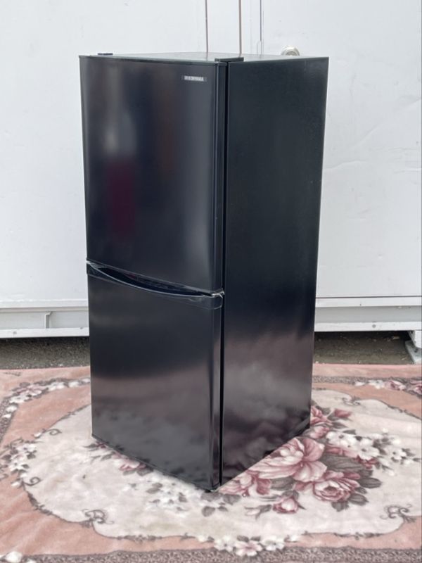 展示品 動作保証 アイリスオーヤマ ノンフロン冷凍冷蔵庫 IRSD-14A-B 2023年製 142L ブラック 右開き 2ドア 家電製品 R25 /65190_画像1