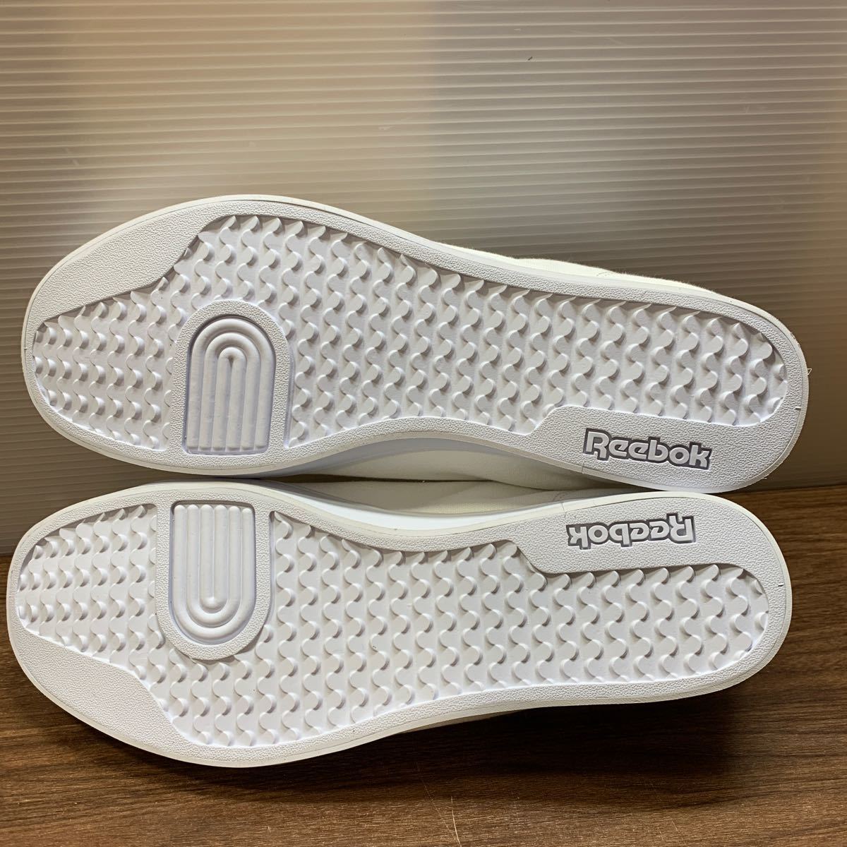 Reebok スニーカー 28.5cm 美品 ホワイト シューズ 靴 リーボック メンズ ファッション ストリート系 (石530_画像6