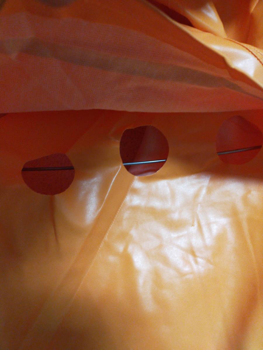 厚手PVC　レインスーツセット　オレンジ　光沢素材　ゴム引き　フード付き　雨がっぱ　ビニール合羽_画像8