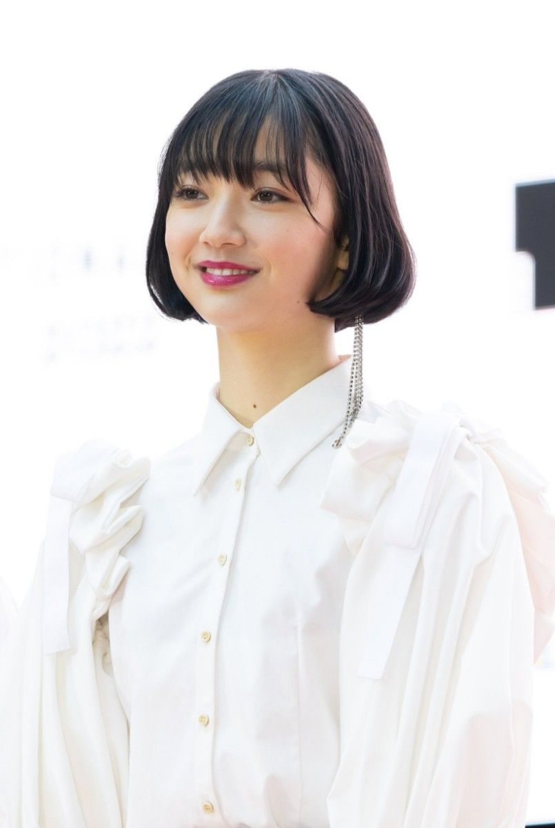 小宮山莉渚(こみやまりな)  1st写真集 「 少女果実 」 直筆サイン入り