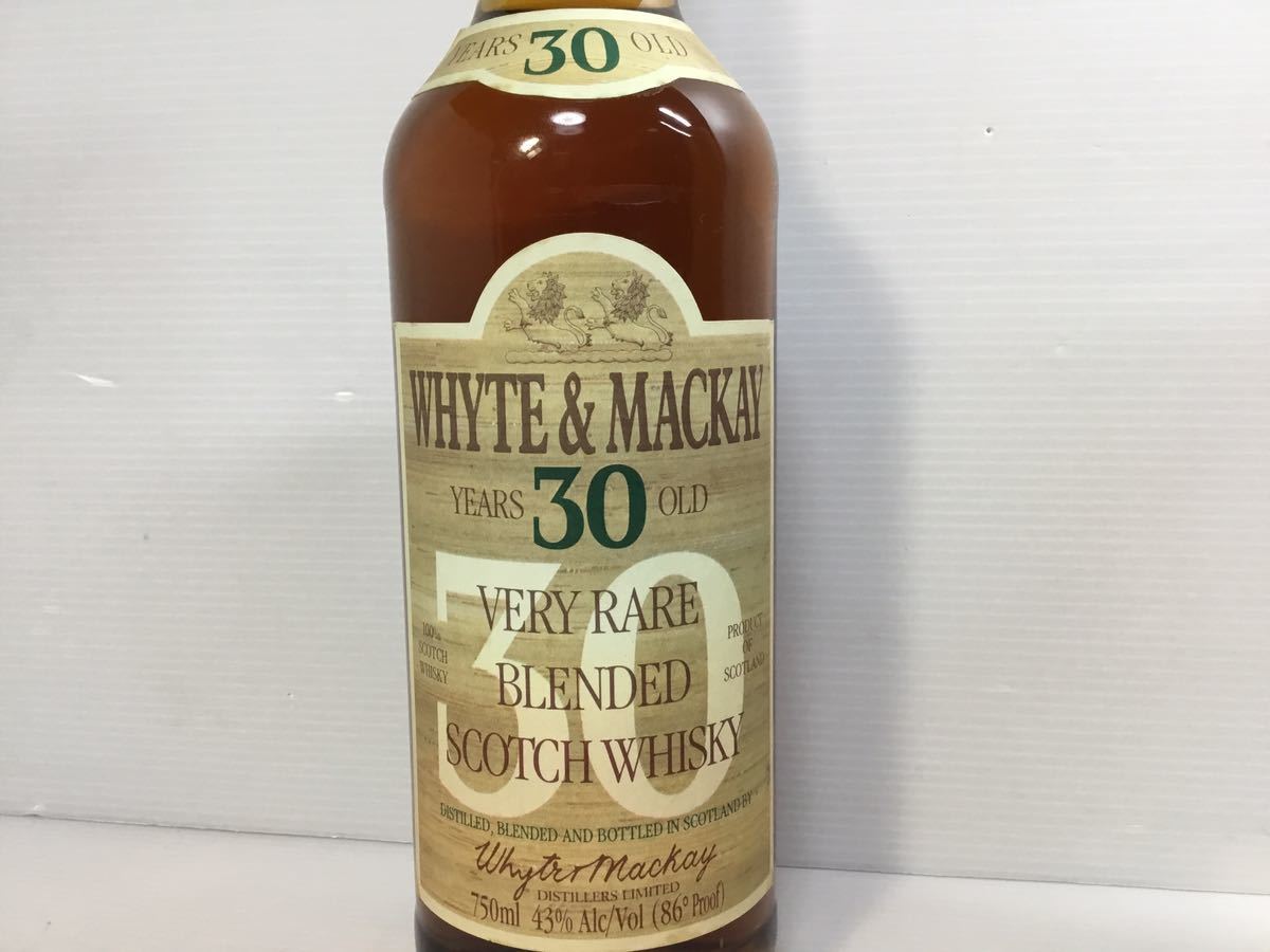 [K-2024]WHITE&MACKAY YEARS 30 OLD★スコッチウイスキー ホワイト&マッカイ☆古酒 箱付き ベリー レア♪ブレンデッド 売り切り 1円〜!!_画像2