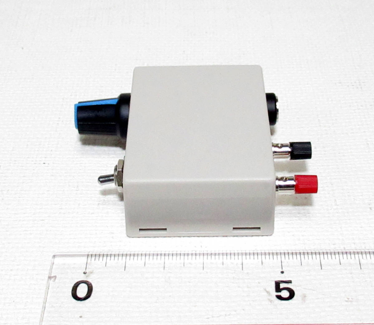 超小型パワーパック　PWM 無段階速度制御　12V1A　ケースサイズ　5.5cm x 4cm x 2cm 後方ターミナル_画像5