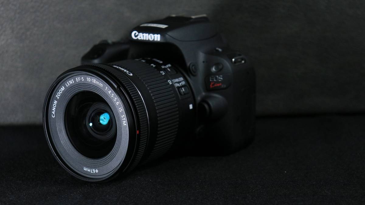 １円スタート☆子育て世代の人気機種Canon EOS KissX9 ボディ＋レンズセット　初心者からセミプロ＆スナップ用として高品質撮影1006-KissX9_画像2