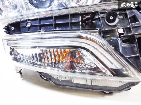 点灯OK！！ホンダ純正 JF1 JF2 N-BOX NBOX カスタム 前期 HID キセノン ヘッドライト ヘッドランプ 右 運転席 KOITO 100-62038 棚J5_画像3