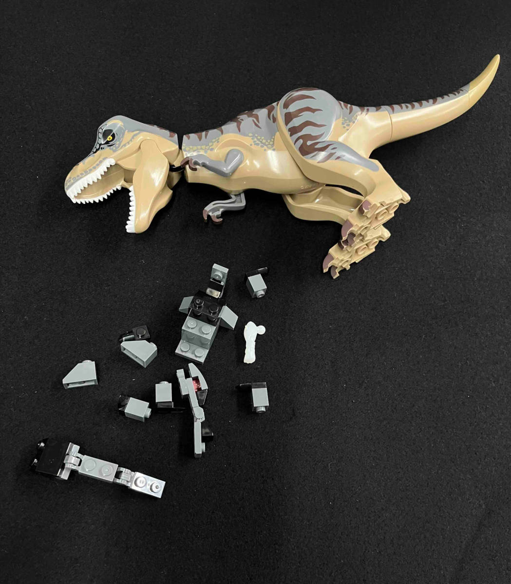 ジャンク [現状品] LEGO JURASSIC WORLD T.rex vs Dino-Mech Battle レゴ ジュラシックワールド ティレックス ディノ バトル 75938_画像8