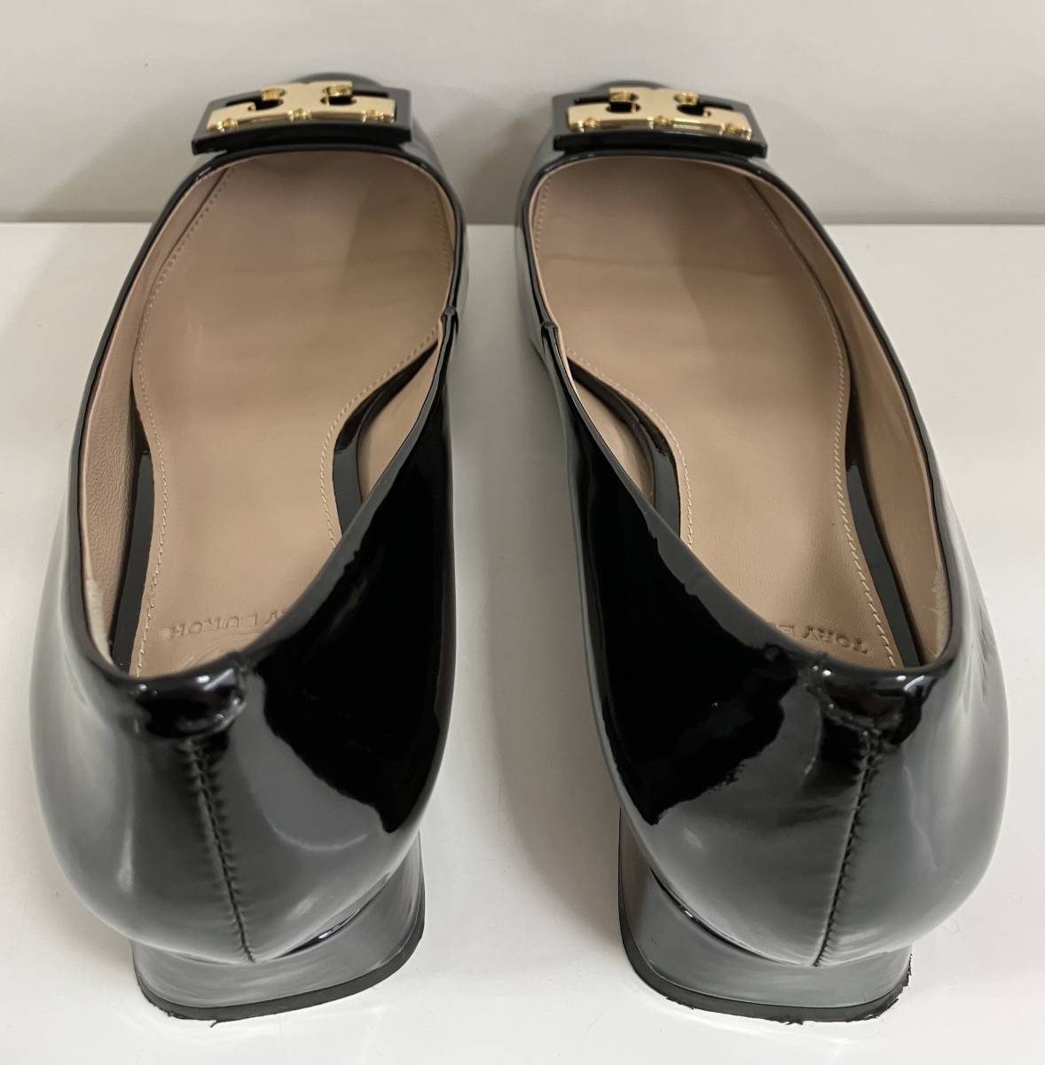 TORY BURCH Tory Burch pumps black enamel 9M 26cm box attaching store receipt possible 