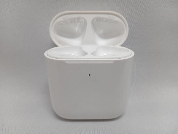 【1円スタート】Apple AirPods with Wireless Charging Case MRXJ2J/A イヤホン(16-05-05)_画像4