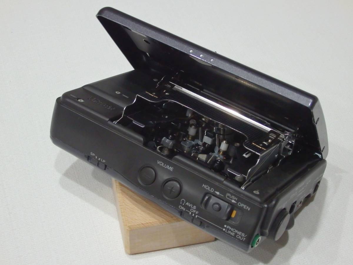 SONY DAT-Walkman TCD-D7　DATプレーヤー＋ケース　◆通電OK_画像6