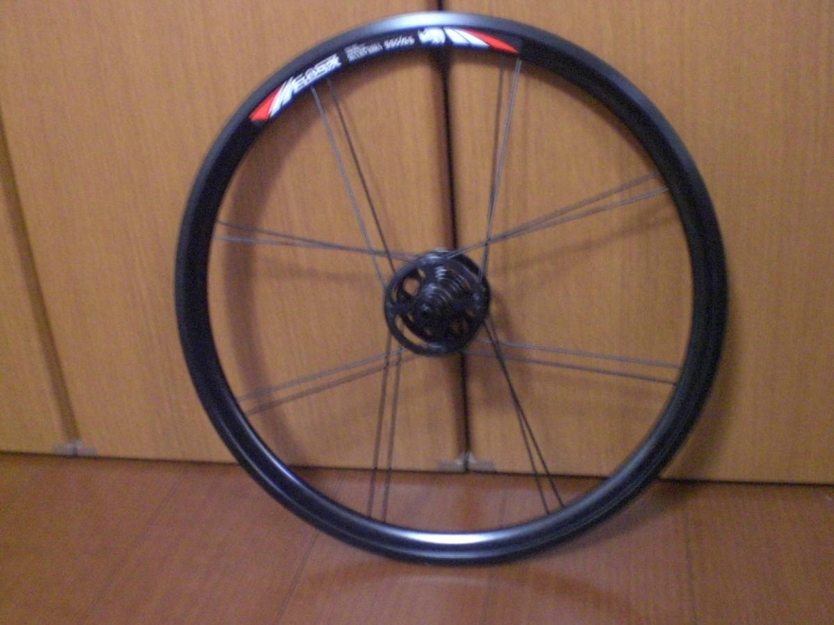 送料無料《 EIOSIX 20インチ(406) 軽量ホイール ブラック F74 / R130mm 前後セット 》シールドべリング DAHON、ternのカスタムにの画像6