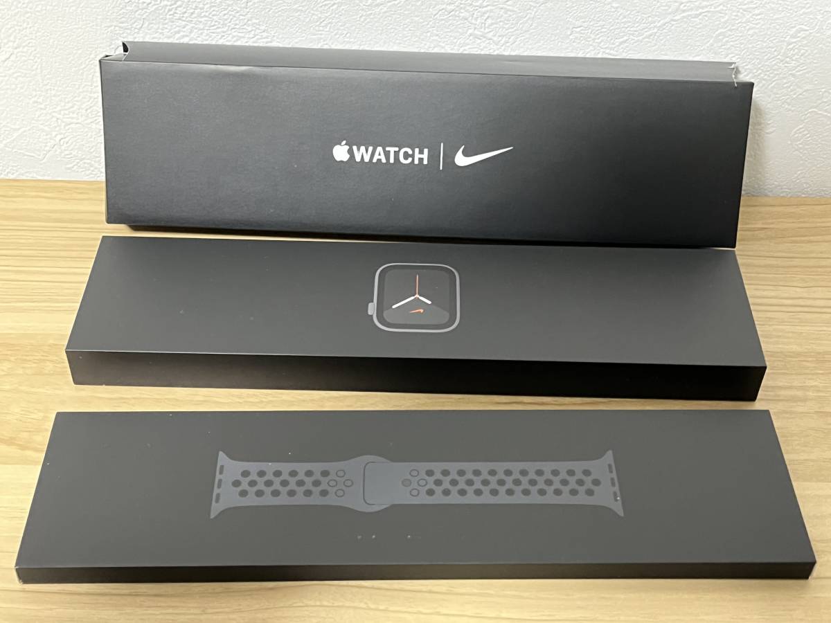 8500円 Apple Watch Nike Series 6(GPSモデル)/ブラックNike 8500円 Apple Watch Nike Series 6(GPSモデル)/ブラックNike