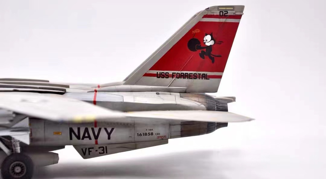 1/72 アメリカ海軍 F-14Aトムキャット VF-31 組立塗装済完成 1/72 アメリカ海軍 F-14Aトムキャット VF-31 組立塗装済完成