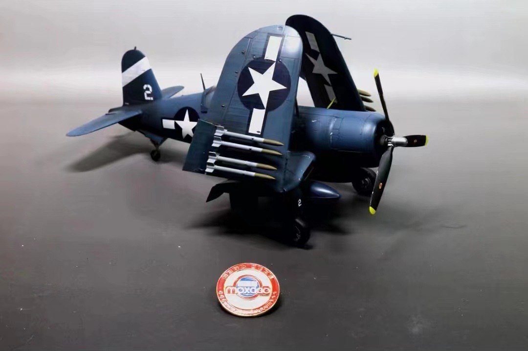 1/48 アメリカ F4U-1D 組立塗装済完成品_画像1