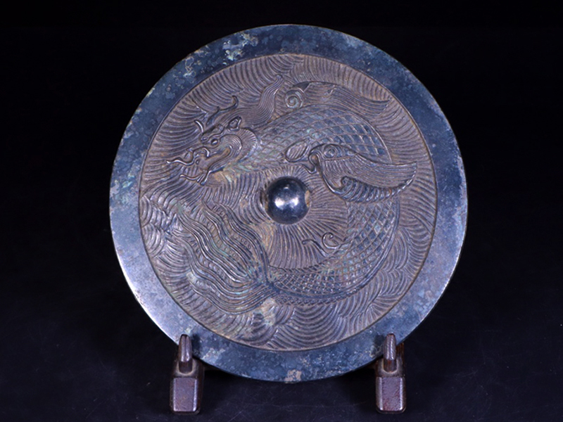 ◆御泓軒◆『唐・古銅彫・魚化龍紋銅鏡』極細工・古賞物・中国古玩・中国古美術
