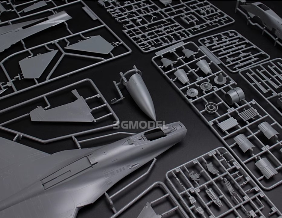 G.W.H 1/48 ロシア空軍 Su-27 未組立品 プラモデル - その他 G.W.H 1/48 ロシア空軍 Su-27 未組立品 プラモデル - その他