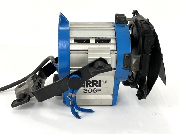 ARRI 300 Plus ライト 照明 スタンド付 カメラ 撮影機材 ジャンク Y8294233_画像10