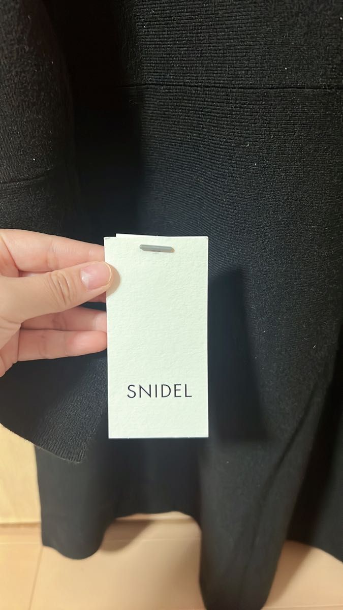 スナイデル snidel ホワイトカラー ミニニット ワンピース