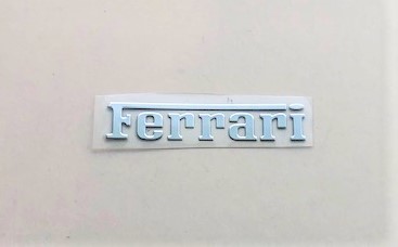 新着限定品　簡単に貼り付けできる　Ferrari 　アルミ　ステッカー_画像1