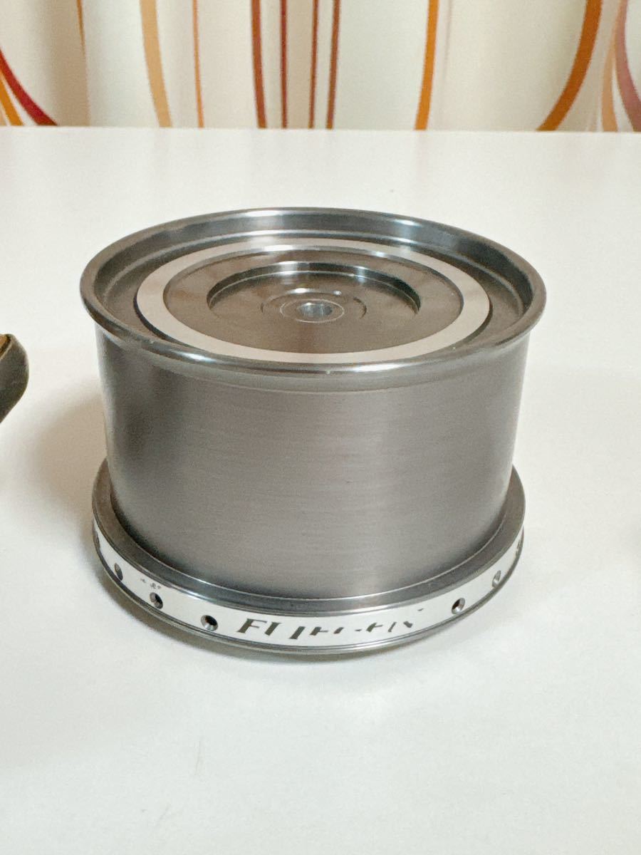SHIMANO シマノ 09 スーパーエアロ FLIEGEN フリーゲン SA33 SHIMANO シマノ 09 スーパーエアロ FLIEGEN フリーゲン SA33
