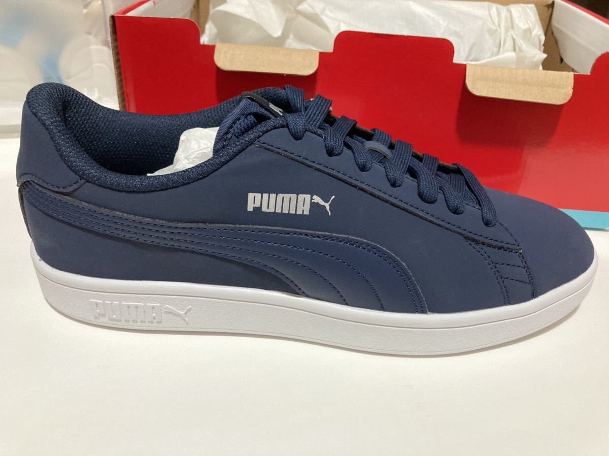 送料別でまとめ買いがお得！新品 プーマ 27.5cm スマッシュ V2 バック　ネイビー 人工皮革　puma PUMA 靴　シューズ　スニーカー　テニス_画像2