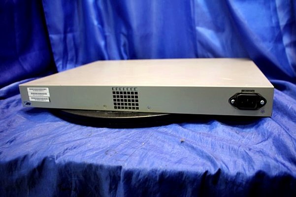 4台入荷　アライドテレシス/ギガビット・インテリジェント・スタッカブルスイッチ CentreCOM ★AT-SH510-28GTX★ 46474Y_画像2