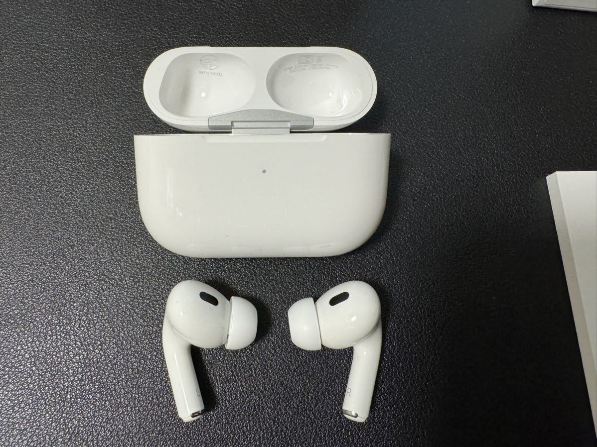 Apple MagSafe充電ケース(USB-C)付き Airpods Pro(第2世代) / MTJV3J/A_画像2